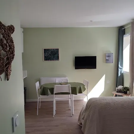 J Guest house Oyonnax
